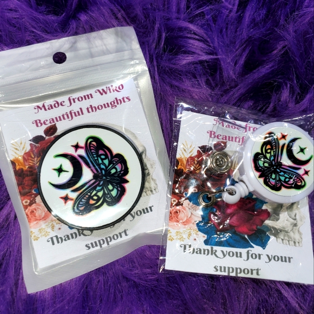 CUSTOM MADE Phone grip and Badge Reel set